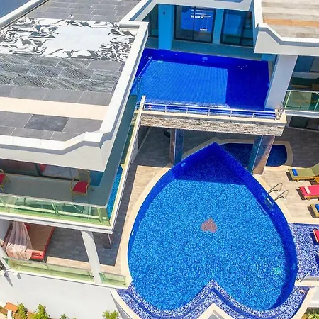 Heart - Hill Villa *