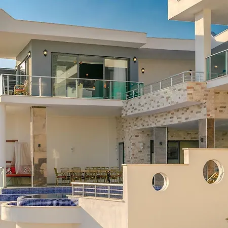 Villa Heart - Hill