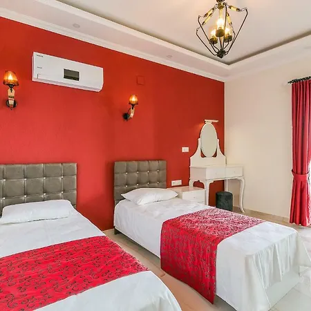 Heart - Hill Villa *